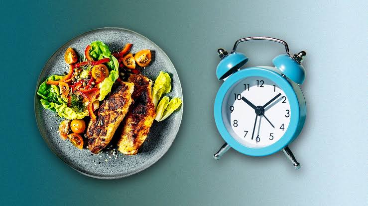 The Benefits and Risks of Intermittent Fasting