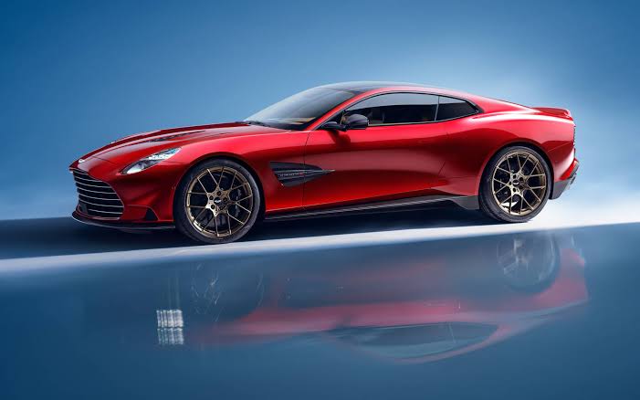 The 2025 Aston Martin Vanquish: A New Era of Supercars