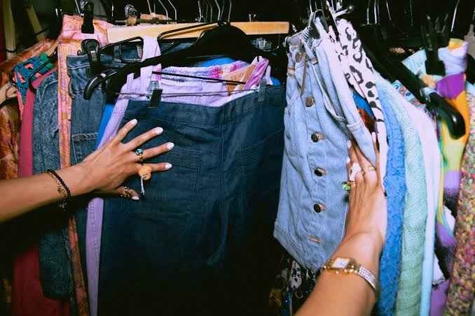 Fashion on a Budget: How to Thrift Like a Pro